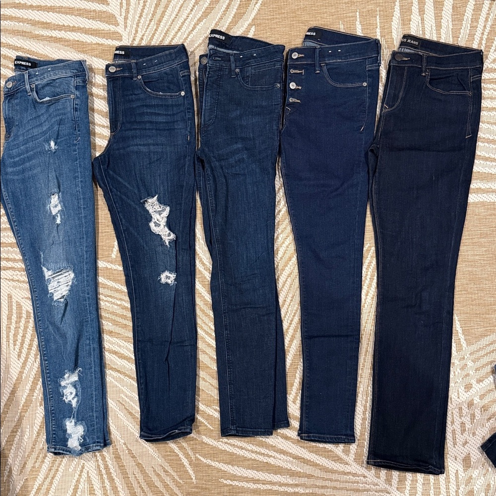 Lot of Express Women's Dark and Light Blue Skinny Jeans - 8R